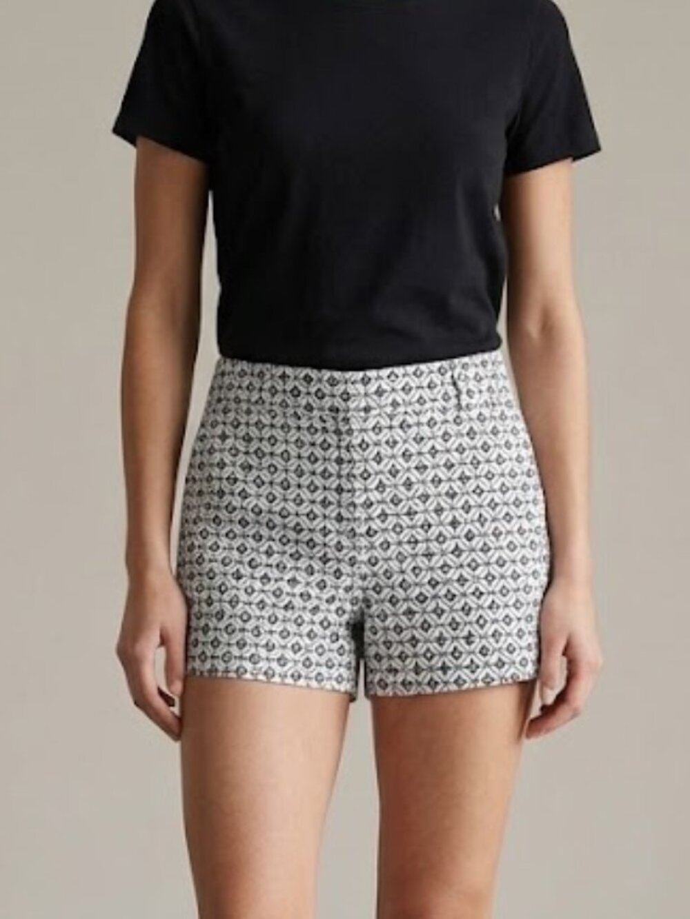 J. Crew Size 0 Black White Geometric Shorts Chino Low Rise Luxury Money Preppy